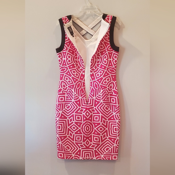 Pattern dress - Picture 3 of 4